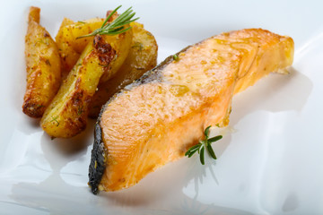 Baked salmon with potato