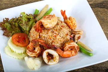 Fried rice with seafood