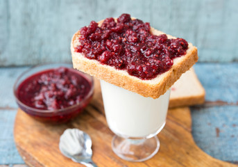 Bread with raspberry jam
