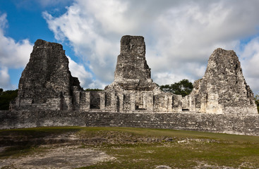 Fototapeta premium Ancient ruins of pyramid in Xpujil, Mexico