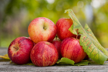 Apples