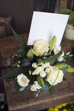Floral gift with a card