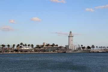 Naklejka premium Faro en el puerto de Málaga