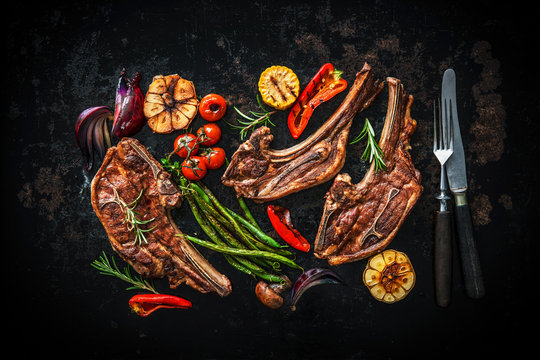 Roasted lamb meat with vegetables