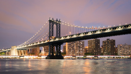 Fototapeta na wymiar Illuminated Manhattan Bridge