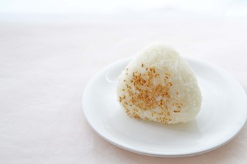 ごまのおにぎり