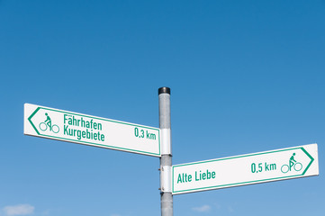 Signs Alte Liebe Faehrhafen 