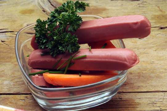 Նրբերշիկ ไส้กรอกเวียนนา נקניקייה Сосиска Nakki Wienerkorv Wiener W&uuml;rstchen W&uuml;rstel Vienna sausage 비엔나 소시지 Salchicha de Viena Virsli Par&oacute;wka P&aacute;rek Wienerp&oslash;lse Salsitxa