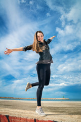 Obraz premium the girl against the sky