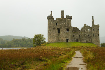 Fototapeta na wymiar Kilchurn Castle panorama, Scotland