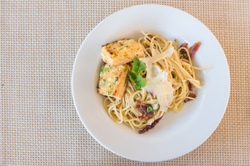 Spaghetti Carbonara with bacon and cheese