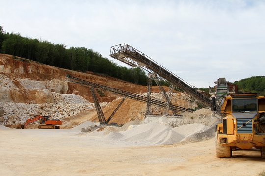 carri&egrave;re de sable calcaire en Dordogne