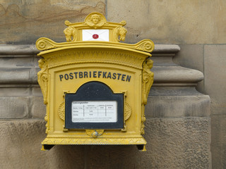 postbriefkasten