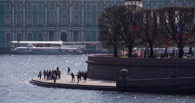 Tourists on Vasilyevsky Strelka