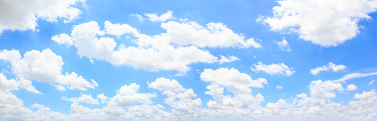 Obraz na płótnie Canvas Panorama sky and cloud.