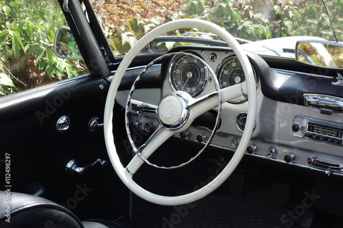 {Armaturenbrett oldtimer
74} Armaturenbrett Oldtimer" Stockfotos und lizenzfreie Bilder auf ... | {Armaturenbrett oldtimer
74}