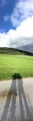 Wanderer Schatten vor einem Berg