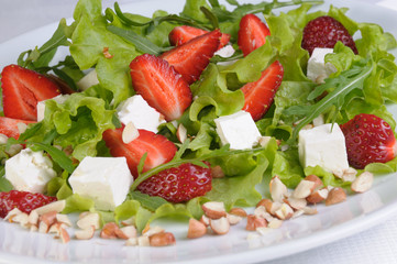 Salad with strawberries