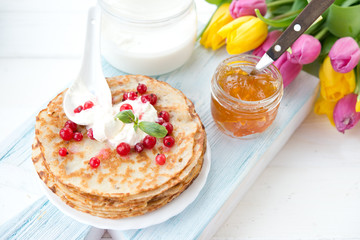 Homemade pancakes with sour cream
