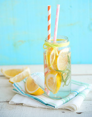 The cold refreshing lemonade with fresh berries
