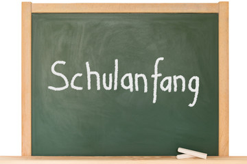 eine Tafel mit einem Text zum Schulanfang