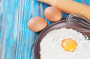 Eggs, egg yolk and flour