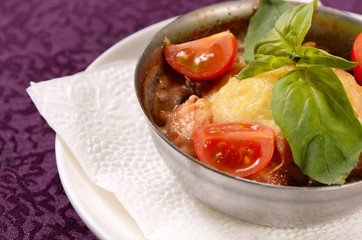 Julienne with chicken, mushrooms and cheese