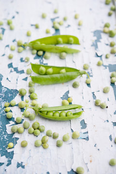 Fresh green peas in pods
