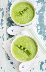 Green peas cream soup

