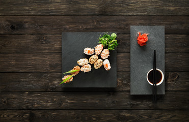 Set of sushi gunkan at wood.