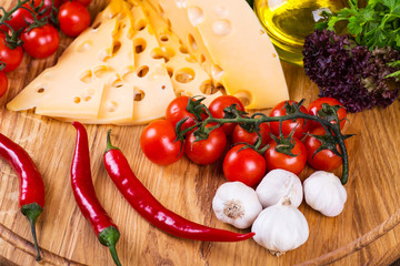 cheese with fresh vegetables