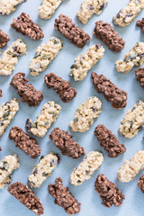 chocolate and granola healthy snacks