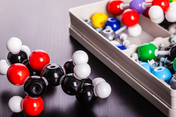 molecular structure modeling