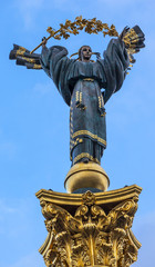 Fototapeta na wymiar Independence Monument Berehynia Maidan Square Kiev
