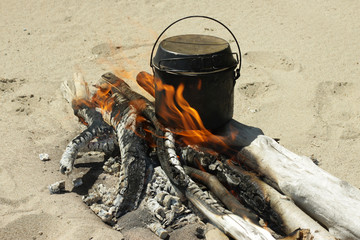 boiler, bonfire, fire, beach, sand, travel, tourism, camping, food, cooking