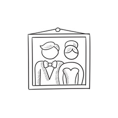 Wedding photo sketch icon.