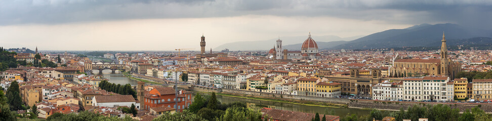 Fototapeta na wymiar Panorama view of Florence historical center, Italy.
