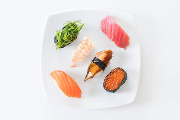 mixed sushi set