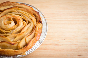 Apple rose pie