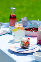 Gartenparty Tischdeko
