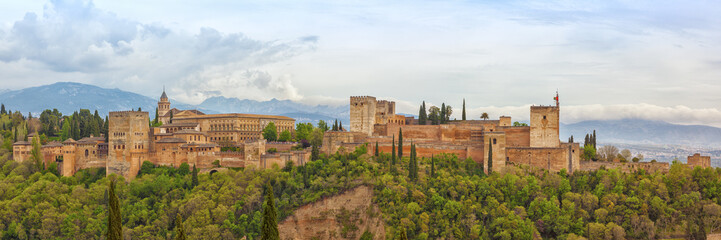 Fototapeta na wymiar Alhambra of Granada Panorama