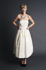 Naklejka premium Stunning bride in white, portrait