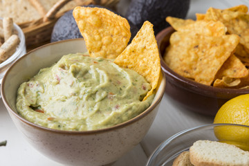 Guacamole with nachos