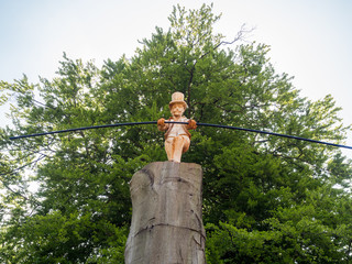 May 5th 2016, Rudyard, Leek, Shropshire, UK. Wooden sculptures in tree at Rudyard Lake, Leek, Shropshire, UK