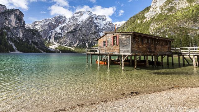 Italy, South Tyrol, Dolomites, Fanes-Sennes-Prags Nature Park, Lake Prags with Seekofel, boathouse