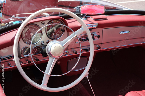 {Armaturenbrett oldtimer
20} Armaturenbrett Oldtimer" Stockfotos und lizenzfreie Bilder auf ... | {Armaturenbrett oldtimer
20}