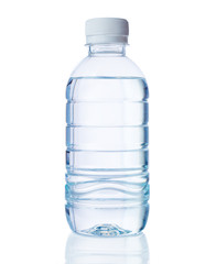 bouteille en plastique d& 39 eau claire