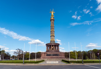 Fototapeta premium The Statue of Victory at the Tiergarten in Berlin