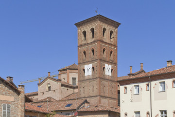 Fototapeta na wymiar Asti Campanile Cattedrale Santa Maria Assunta San Gottardo chiesa piemonte italia italy