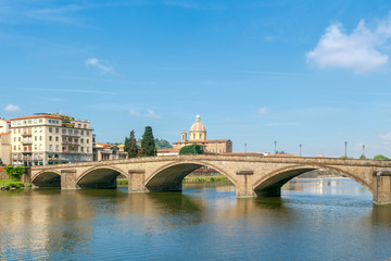 Naklejka premium Florence. Ancient houses on the waterfront.